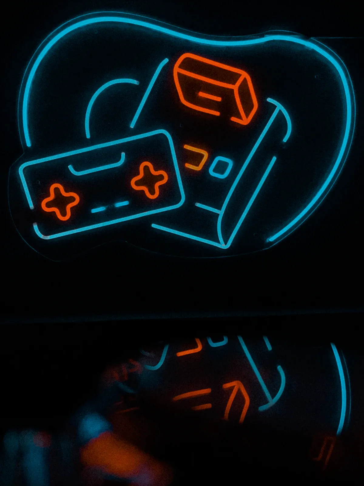 Neon ışıklar altında parlayan bir video oyunu kumandası, GTA 6 sızıntılarına dair gizemli atmosfer yansıtıyor.